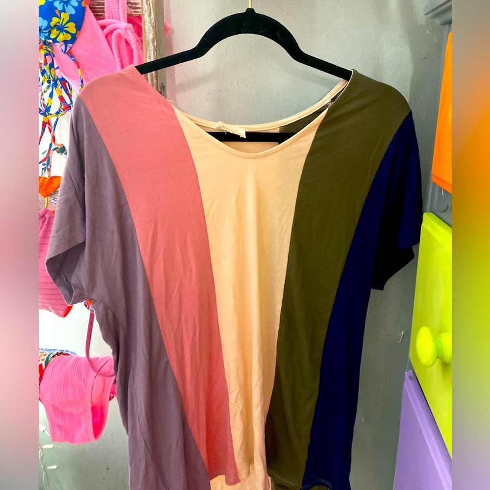 Medium,never worn,lovely medlody